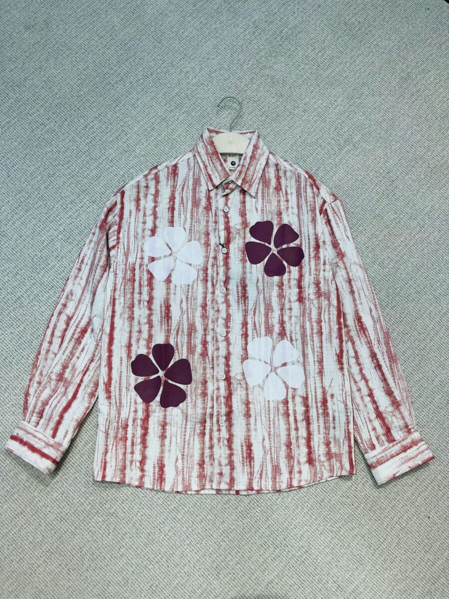 Oversized printed shirt