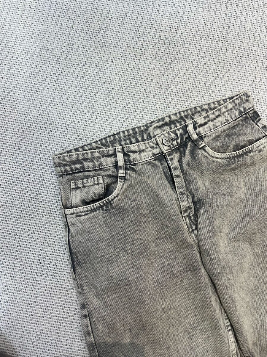 Platinum grey mom fit jeans - Image 3