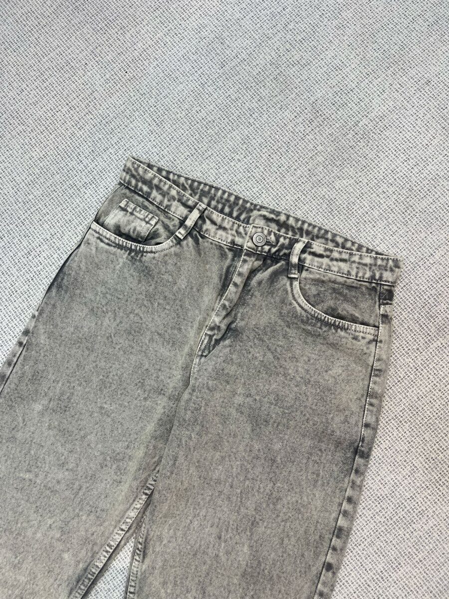 Platinum grey mom fit jeans - Image 2