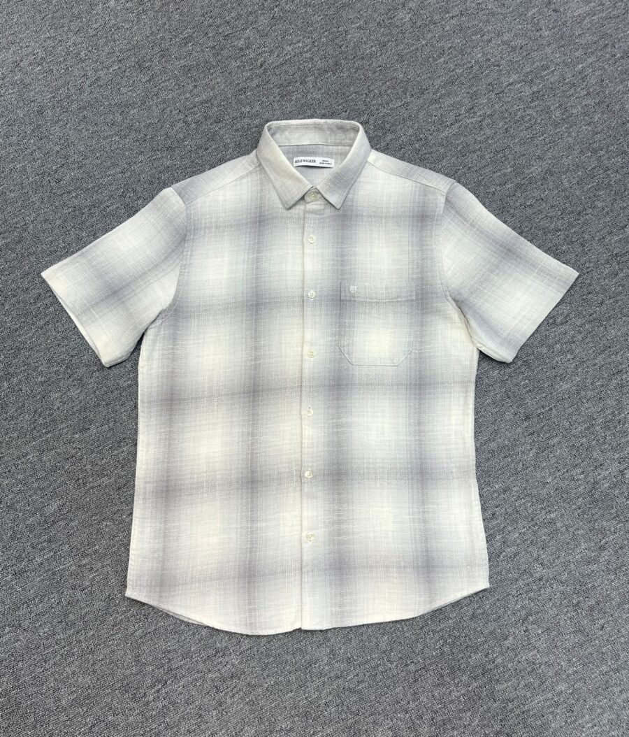 Half-sleeve checked shirt